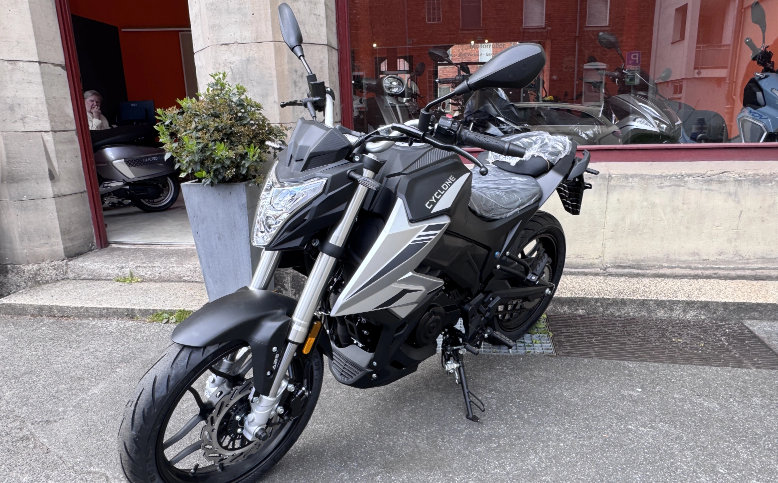 Motorroller bei Kallenbach
